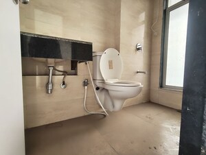 Bathroom in 1.5 BHK Apartment at Indiabulls Greens, New Panvel – for Rent