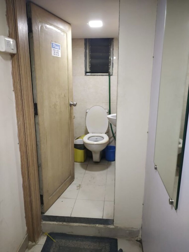 Bathroom, haware-fantasia Commercial Office Space 484 Sq.Ft. In Vashi Sector 28 Navi Mumbai 10374948