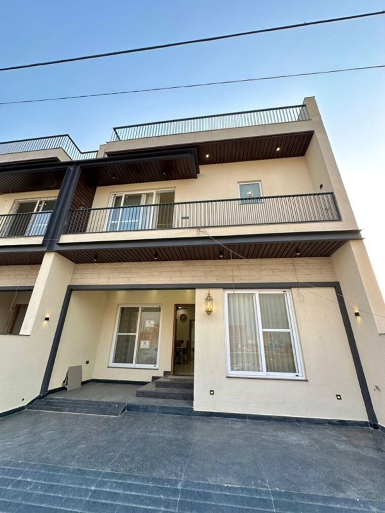 Exterior View, sector 115 5 Bedroom 150 Sq.Yd. Villa In Sector 115 Mohali 10369960