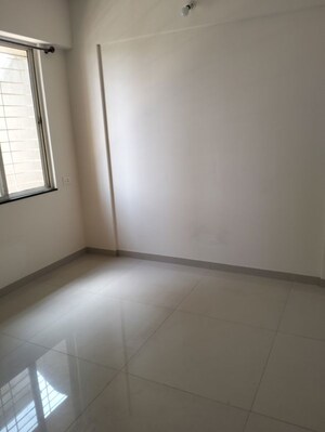 Room in 2 BHK Apartment at Bhondve Empire, Ravet – for Rent