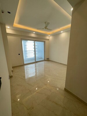 Room in 4 BHK Apartment at 3C Lotus 300, Sector 107 – for Rent