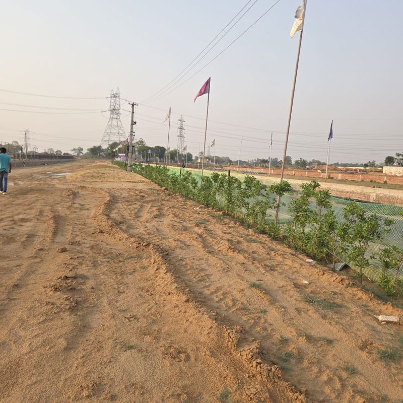 Plot For Sale in Lakshay Keshav Kunj