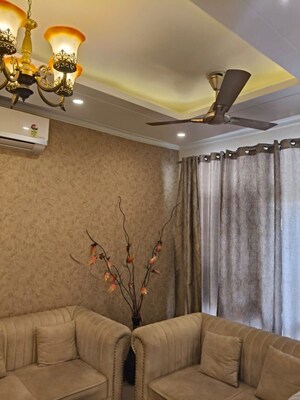 Dining Room in 3 BHK Builder Floor at Sector 5 – for Rent