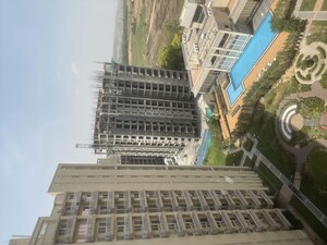 2.5 BHK Builder Floor – Exterior View View at Silverglades The Melia, Sohna Sector 35 - for Rent