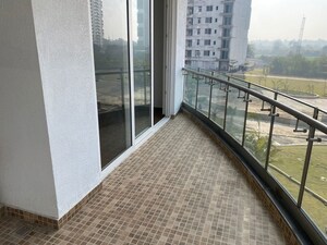 Balcony in 2 BHK Apartment at Omaxe Lake, North Mullanpur – for Rent