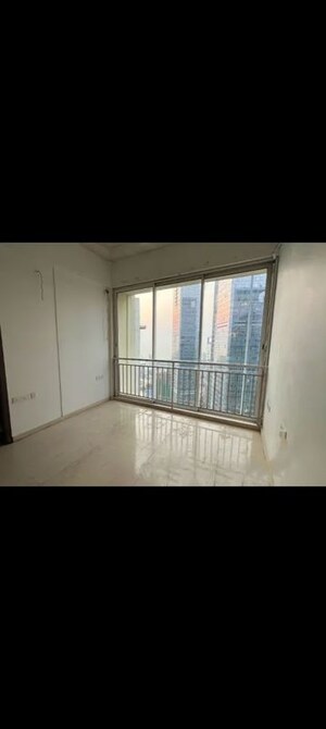 Room in 1 BHK Apartment at Runwal Lands End, Kolshet – for Sale