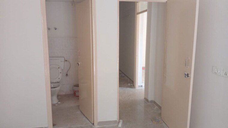 Bathroom, rof-aalayas 2 Bedroom 600 Sq.Ft. Apartment In Sector 102 Gurgaon 10375115