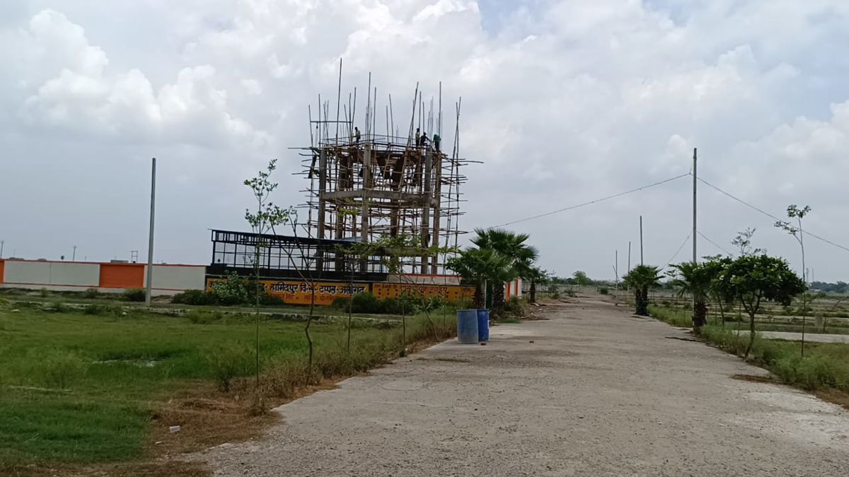 Plot For Sale in Jewar