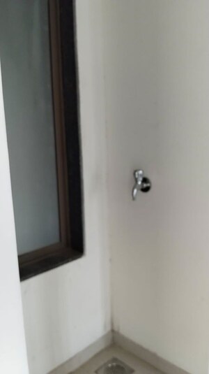 Room in 1.5 BHK Apartment at Dombivli East – for Rent