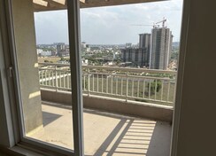 3 BHK +Apartment For Rent in Silverglades The Melia