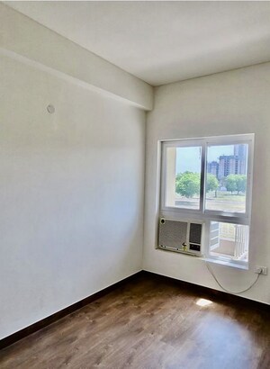 Room in 2.5 BHK Apartment at Silverglades The Melia, Sohna Sector 35 – for Rent