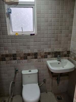 Bathroom in 3 BHK Builder Floor at Signature Global Park, Sohna Sector 36 – for Rent