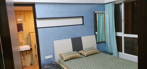 Room in 2 BHK Apartment at Lodha Amara, Kolshet Road – for Sale