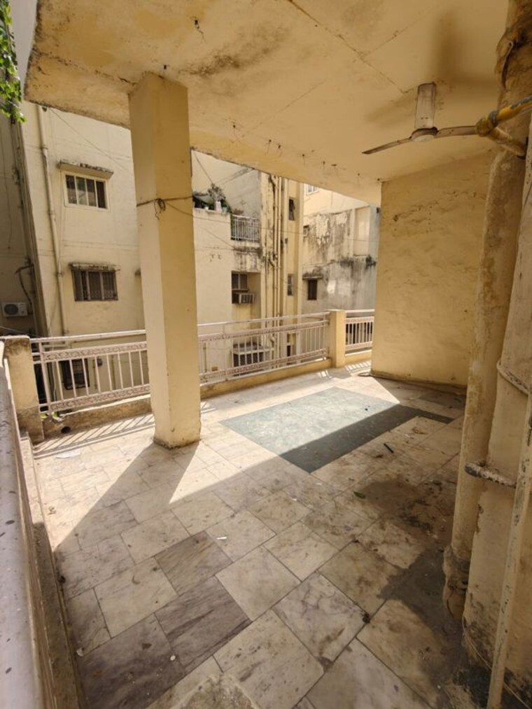 Balcony, vasant kunj 3 Bedroom 2000 Sq.Ft. Apartment In Vasant Kunj Delhi 10375237