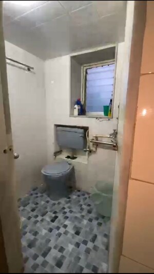 Bathroom in 4 BHK Independent House at Vile Parle West – for Rent