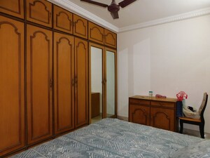 Bedroom in 5 BHK Apartment at Swastik Park, Chembur – for Rent