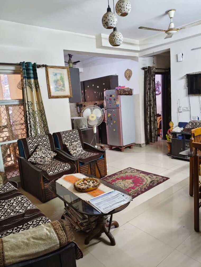 Living Room, amrapali-royal 2 Bedroom 1425 Sq.Ft. Apartment In Vaibhav Khand Ghaziabad 10375240