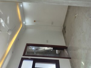 Furnished Amenities in 3 BHK Builder Floor at Malviya Nagar – for Rent