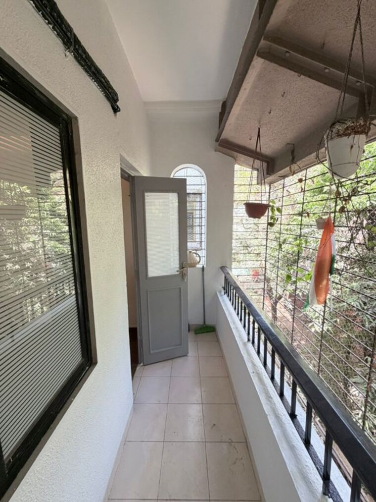 Balcony, sunaina-apartments-santacruz 2 Bedroom 750 Sq.Ft. Apartment In Santacruz West Mumbai 10375301