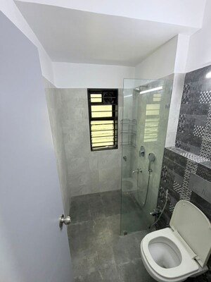 Bathroom in 2 BHK Apartment at Sunaina Apartments Santacruz, Santacruz West – for Rent