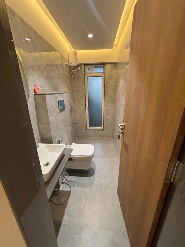 Bathroom, shan-windsor 1 Bedroom 424 Sq.Ft. Apartment In Malad West Mumbai 10375338