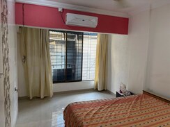 2 BHK Apartment For Rent in Khar West