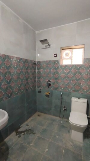 Bathroom in 3 BHK Apartment at Sri Nagar Colony – for Rent
