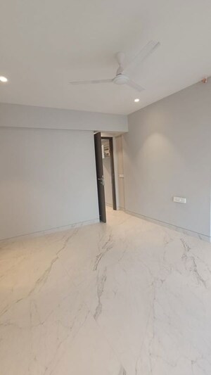 Room in 3 BHK Apartment at ZYJ Sequoia, Santacruz West – for Rent