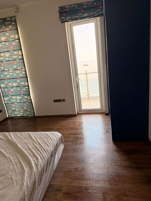 Room in 3 BHK Apartment at Mahindra Luminare, Sector 59 – for Sale