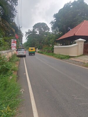   Plot at Kuttoor – for Sale