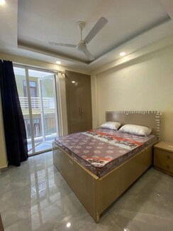 1 BHK Apartment For Rent in Saket