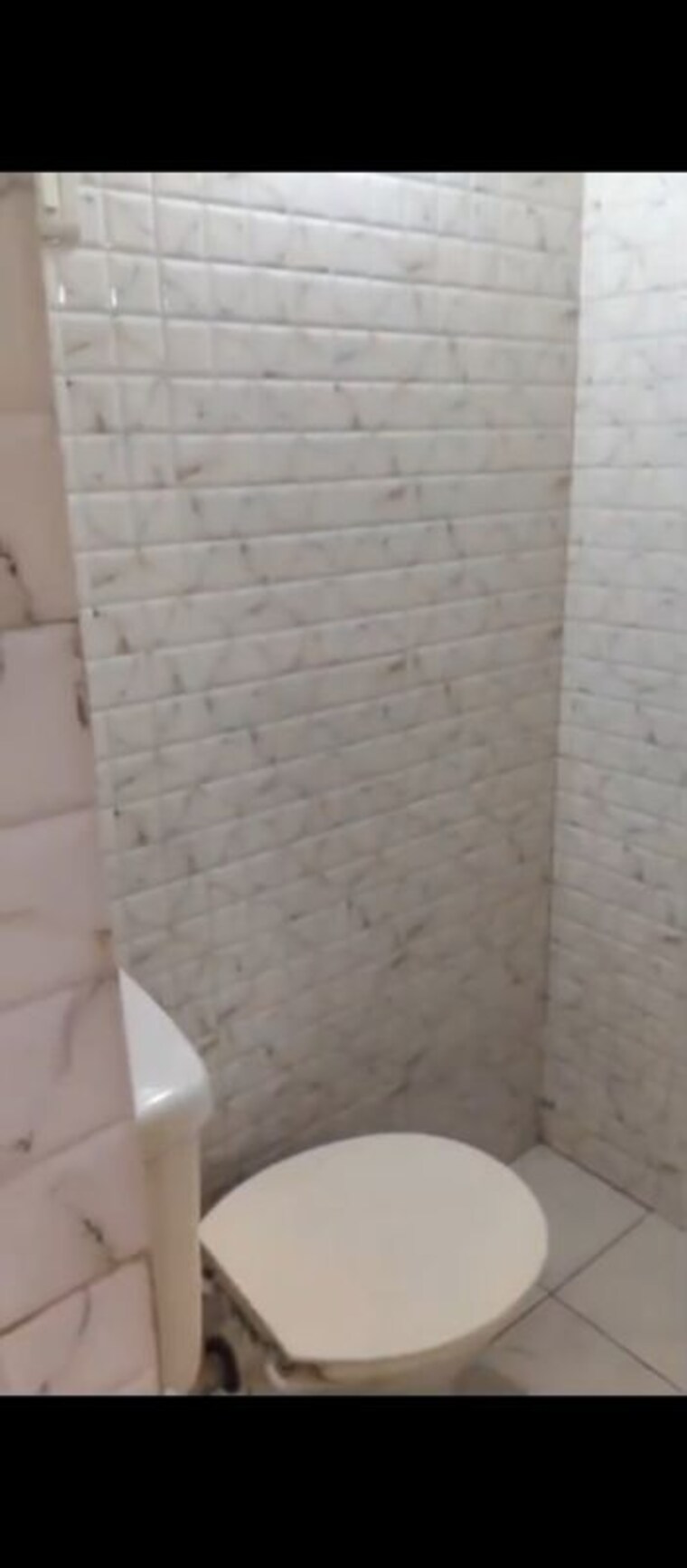 Bathroom, gaur-city-2-16th-avenue 2 Bedroom 890 Sq.Ft. Apartment In Sector 16c Greater Noida Greater Noida 10375423