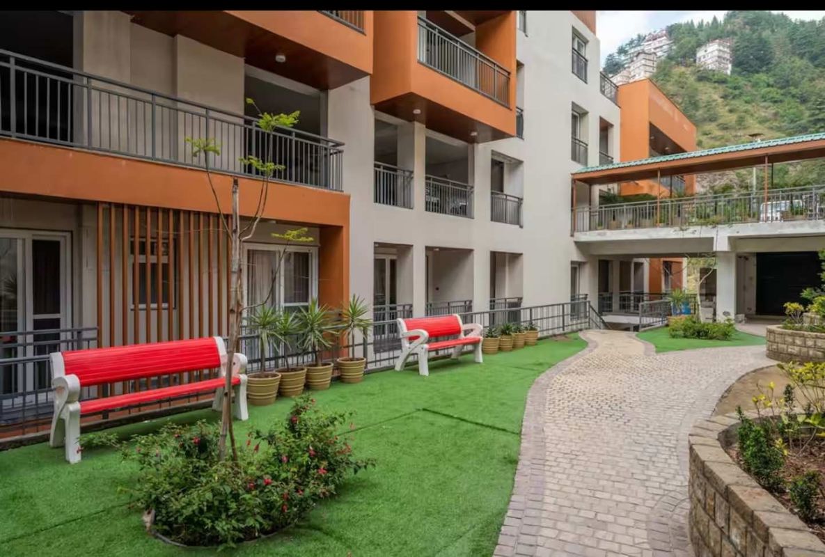 3 BHK 1530 Sq.Ft. Builder Floor in Cliffton Valley