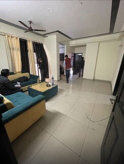 2 BHK Apartment For Rent in Ajnara Grace