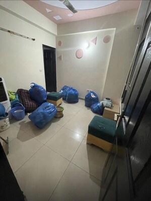 Team Area in 2 BHK Apartment at Ajnara Grace, Raj Nagar Extension – for Rent