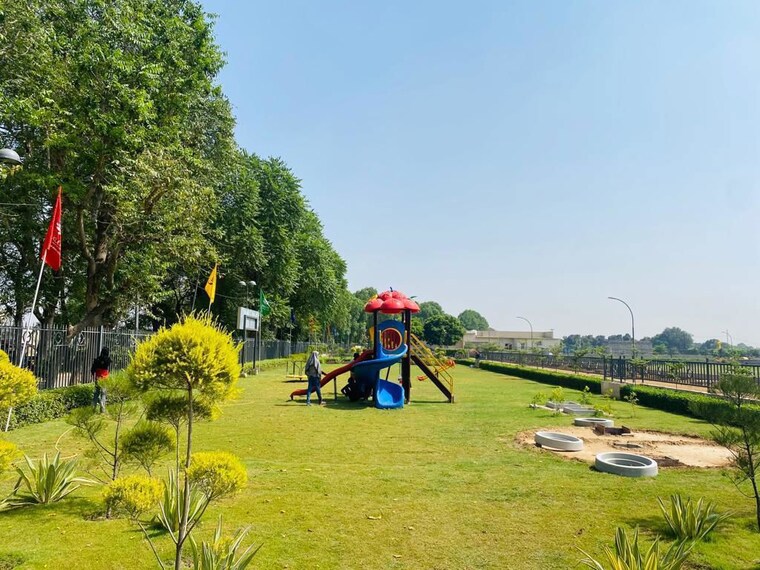 Garden, nkv-golden-avenue  150 Sq.Yd. Plot In Sohna Sector 35 Gurgaon 10375441