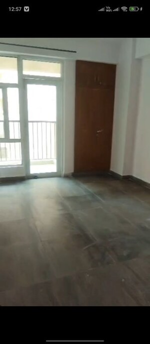 Room in 2 BHK Apartment at Gaur City 2 - 11th Avenue, Sector 16c Greater Noida – for Sale