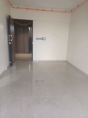 Room in 1 BHK Apartment at Malad West – for Rent
