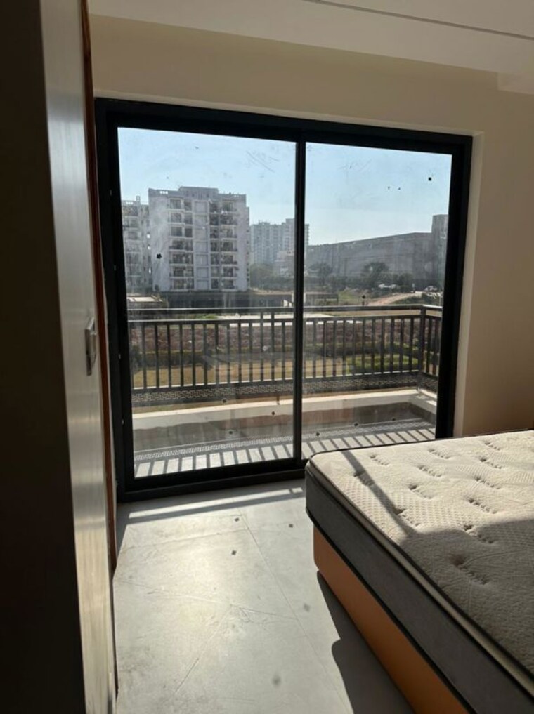Balcony, kishanpura 3 Bedroom 1950 Sq.Ft. Apartment In Kishanpura Zirakpur 9923270