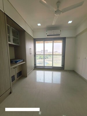 Room in 2 BHK Apartment at Bandra West – for Rent