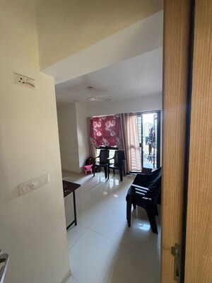 Furnished Amenities in 2 BHK Apartment at Kohinoor Sapphire 3, Tathawade – for Rent