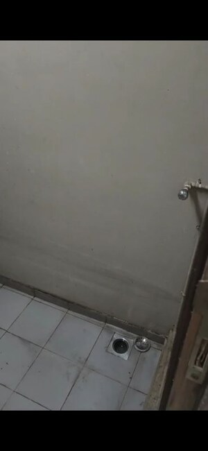 Furnished Amenities in 2 BHK Apartment at Sheth Auris Serenity Tower 1, Malad West – for Rent