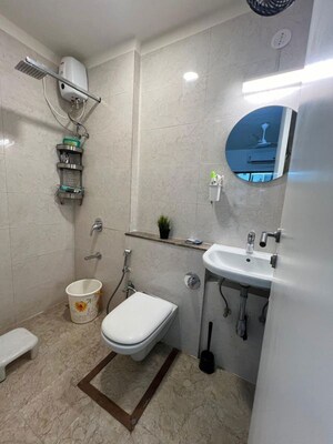 Bathroom in 2.5 BHK Apartment at Sheth Vasant Oasis, Andheri East – for Rent