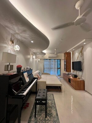 Living Room in 2.5 BHK Apartment at Sheth Vasant Oasis, Andheri East – for Rent