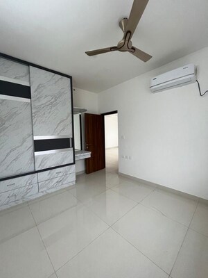 Room in 3 BHK Apartment at Prestige Tranquil, Kokapet – for Rent