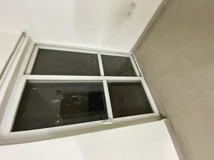 Furnished Amenities in 3 BHK Apartment at Bptp Park Floors I, Sector 77 – for Rent
