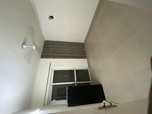 Dining Room in 3 BHK Apartment at Bptp Park Floors I, Sector 77 – for Rent