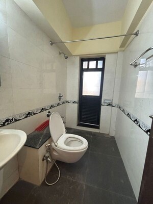 Bathroom in 1 BHK Apartment at Swapnalok Apartments Malad East, Malad East – for Rent