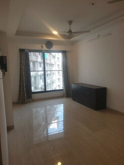 1 BHK Apartment For Rent in Swapnalok Apartments Malad East