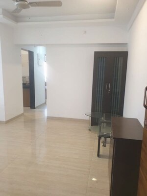 Room in 1 BHK Apartment at Swapnalok Apartments Malad East, Malad East – for Rent